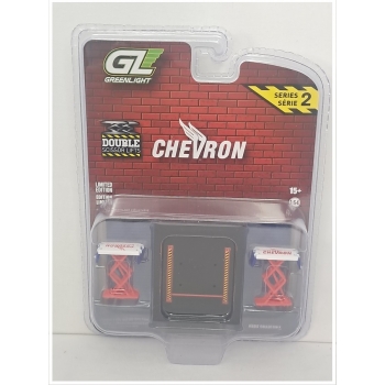Greenlight 1:64 Automotive Double Scissors Lift Chevron